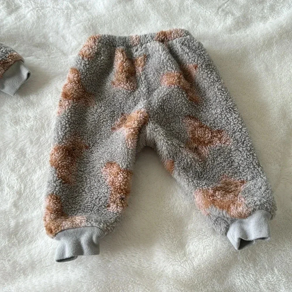 Baby gap gray Sherpa fleece teddy bear print set size 6-12 months